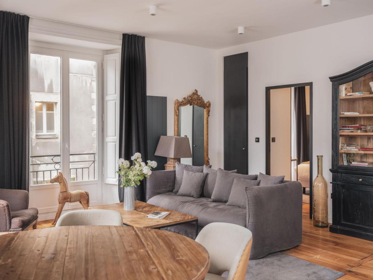 Appartements Place Royale - Maisons Du Monde Hotel & Suites น็องต์ ภายนอก รูปภาพ