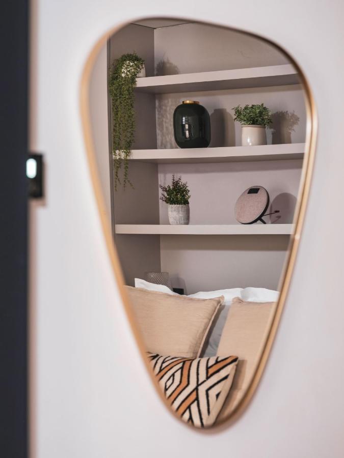 Appartements Place Royale - Maisons Du Monde Hotel & Suites น็องต์ ภายนอก รูปภาพ